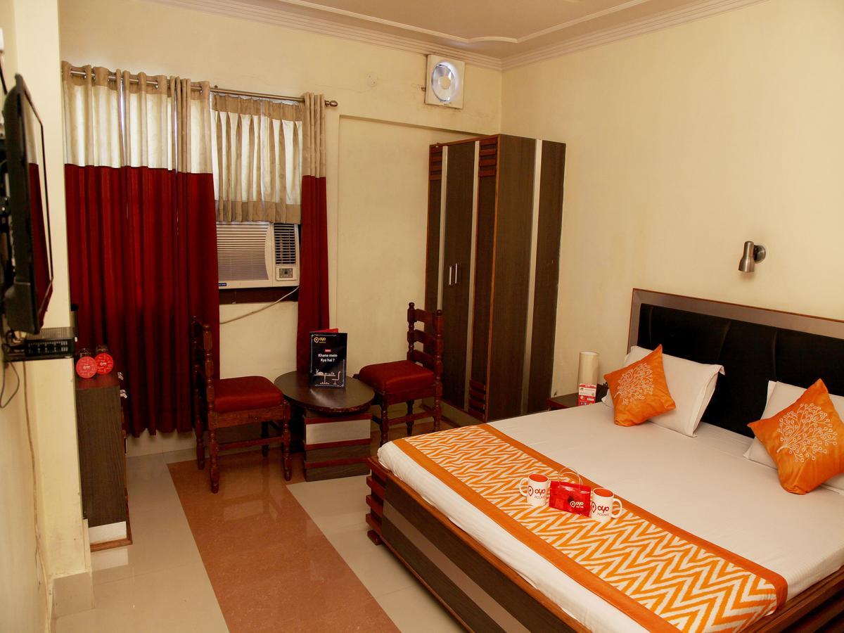 Oyo 2054 New Hotel Broadway Bénarès Extérieur photo