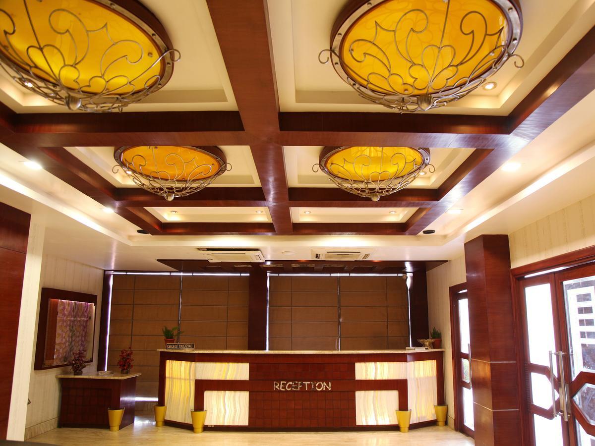 Oyo 2054 New Hotel Broadway Bénarès Extérieur photo