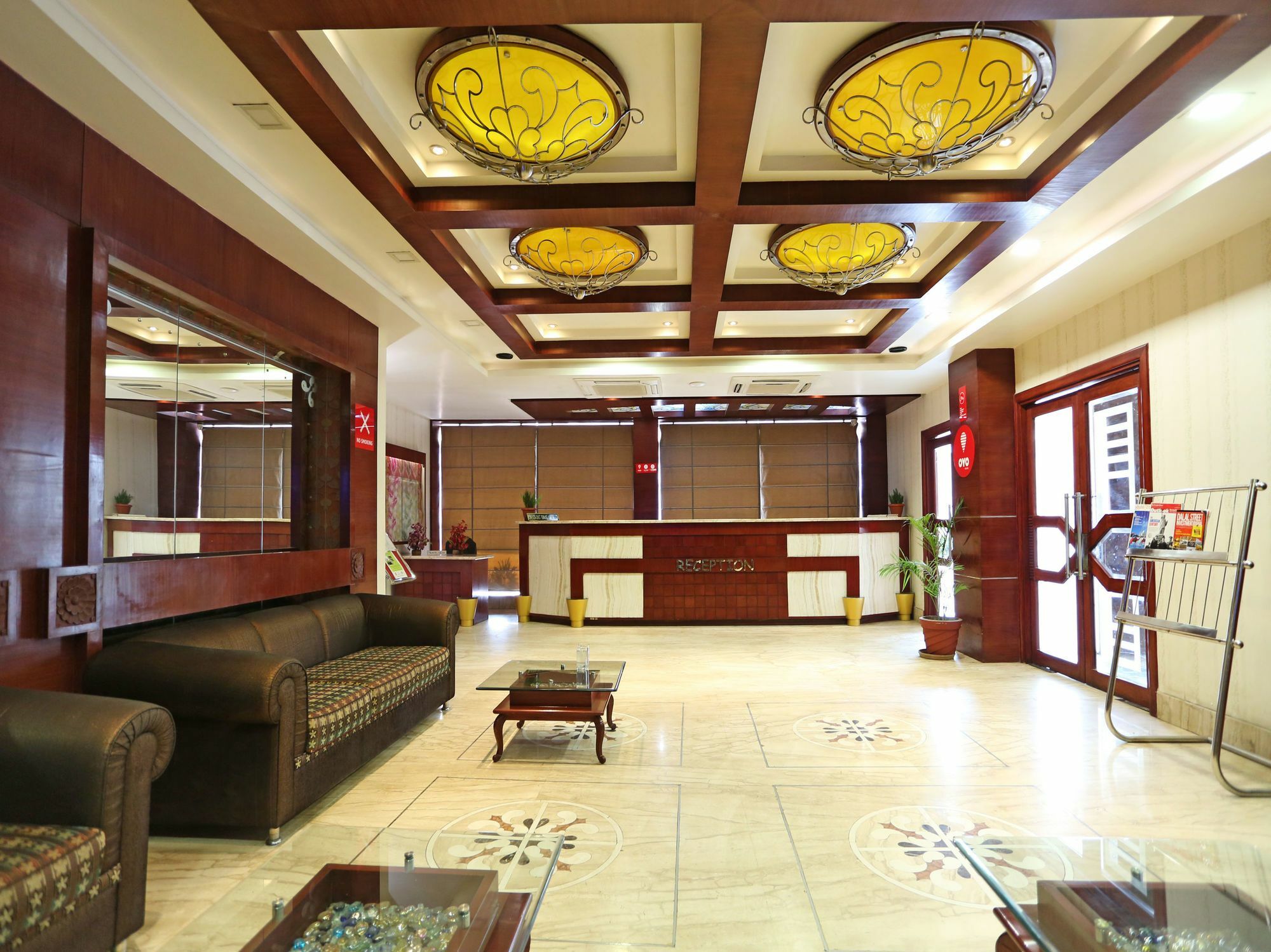 Oyo 2054 New Hotel Broadway Bénarès Extérieur photo
