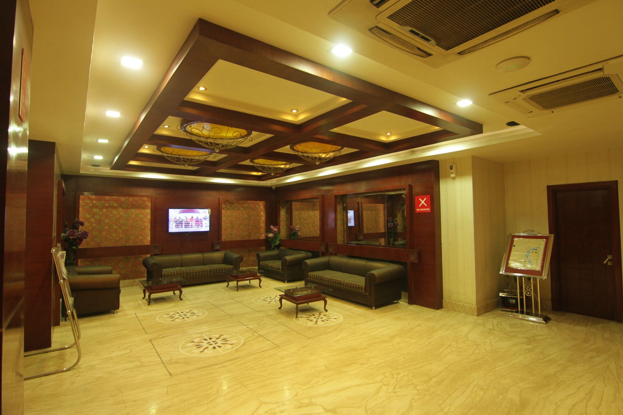 Oyo 2054 New Hotel Broadway Bénarès Extérieur photo
